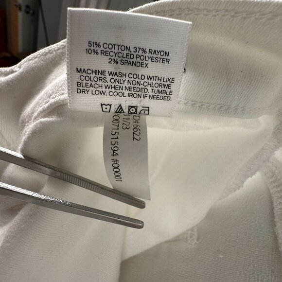 Express Skyscraper Bootcut Jeans Womens 14R Ankle Slit Mid Rise Pintuck White - Picture 10 of 16